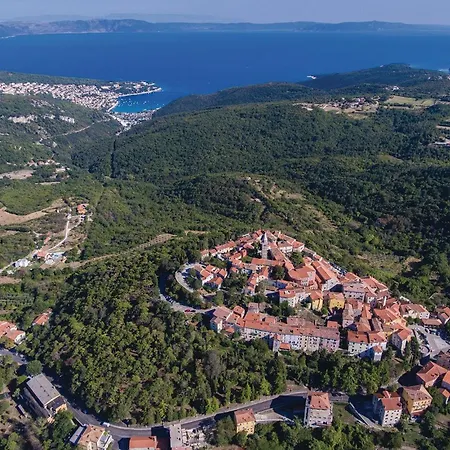 Amazing In Rabac With Wifi Apartmán *